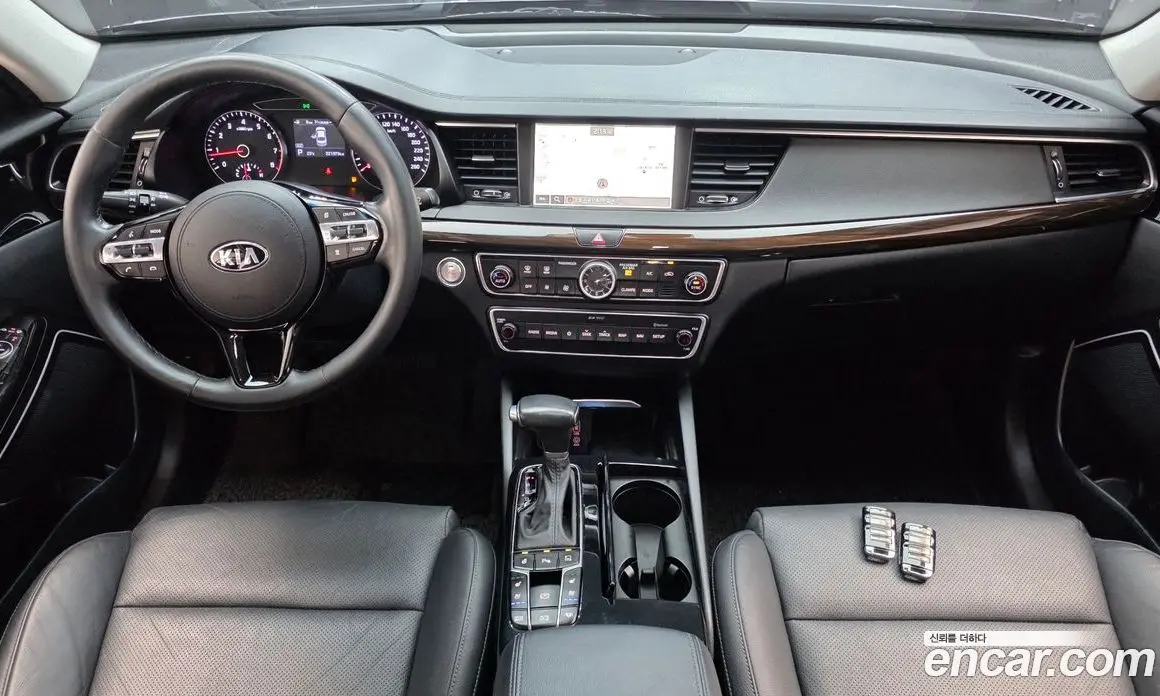 Kia K7 2018 2.4 автомат (гидро), фото 10 Kia K7 2018 2.4 автомат (гидро), фото 10