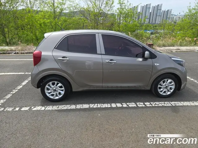 Kia Morning 2017 1.0 автомат (гидро), миниатюра 2