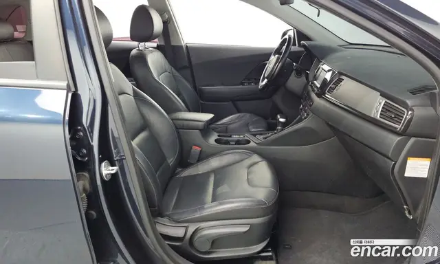 Kia Niro 2018 1.6 автомат (гидро), миниатюра 11