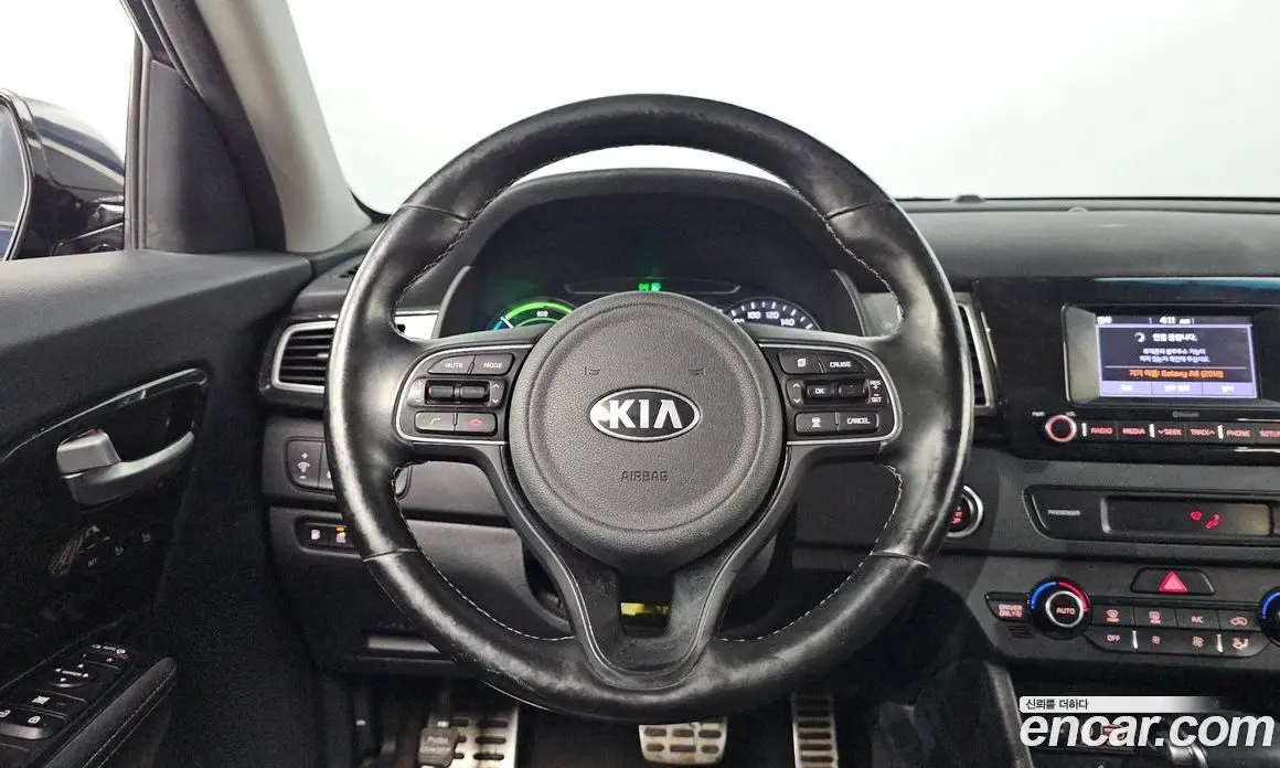 Kia Niro 2018 1.6 автомат (гидро), фото 14