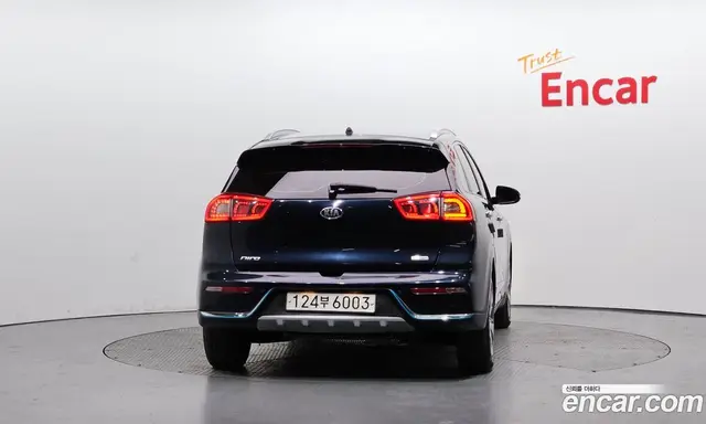 Kia Niro 2018 1.6 автомат (гидро), миниатюра 4
