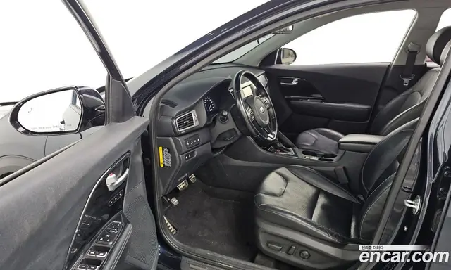 Kia Niro 2018 1.6 автомат (гидро), миниатюра 10
