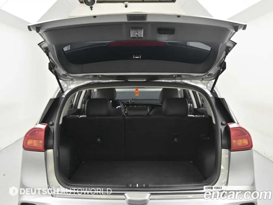 Kia Niro 2019 1.6 автомат (гидро), фото 19