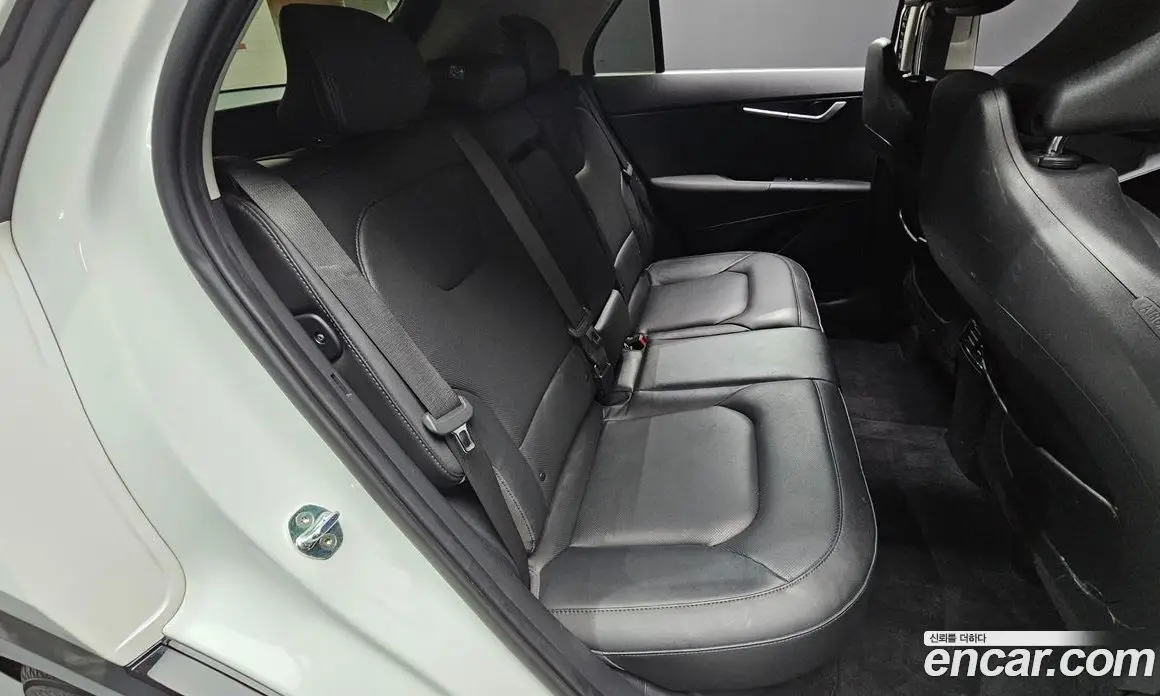 Kia Niro 2022 1.6 автомат (гидро), фото 13