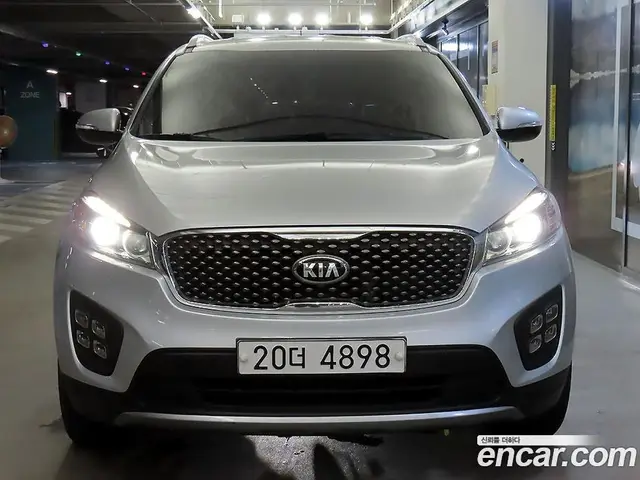 Kia Sorento 2015 2.0 автомат (гидро), миниатюра 2