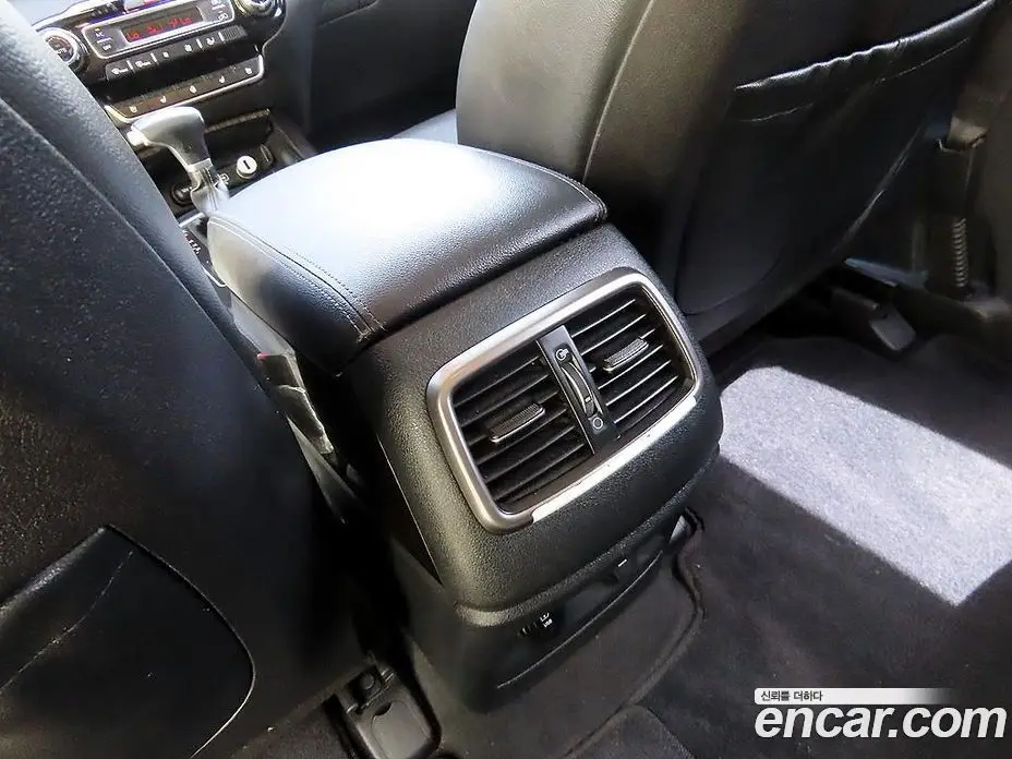 Kia Sorento 2019 2.0 автомат (гидро), фото 18 Kia Sorento 2019 2.0 автомат (гидро), фото 18
