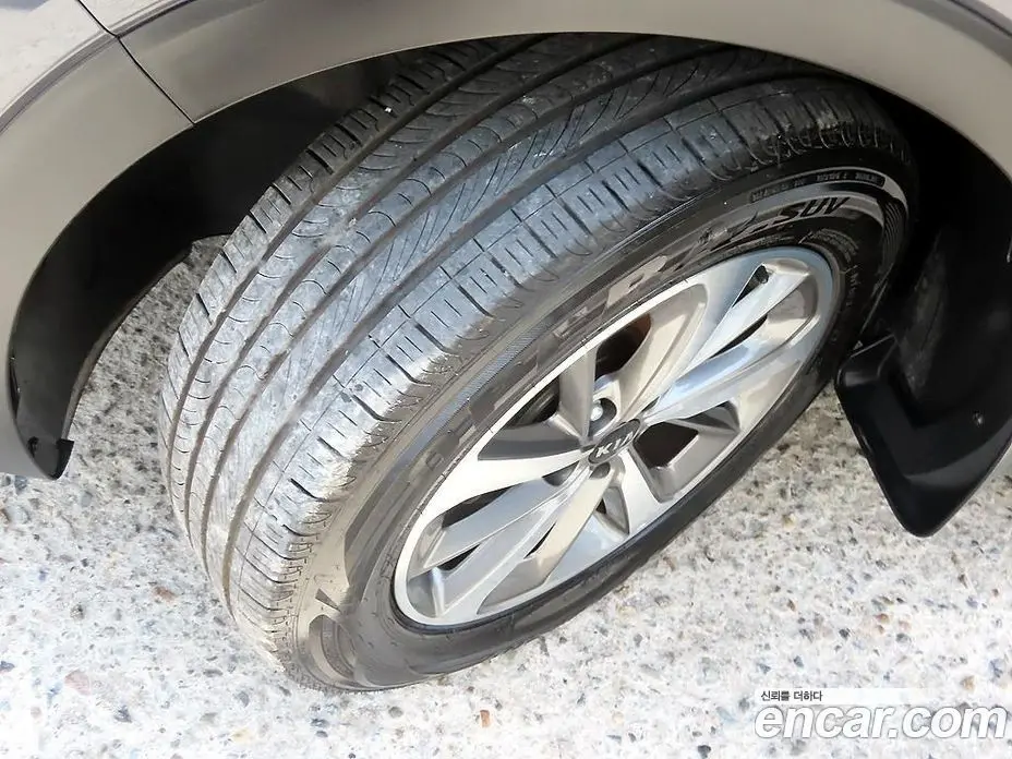 Kia Sorento 2019 2.0 автомат (гидро), фото 20 Kia Sorento 2019 2.0 автомат (гидро), фото 20