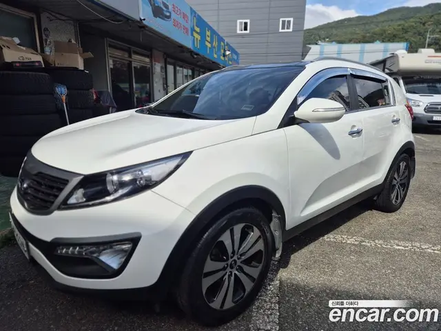 Kia Sportage 2011 2.0 автомат (гидро), миниатюра 2