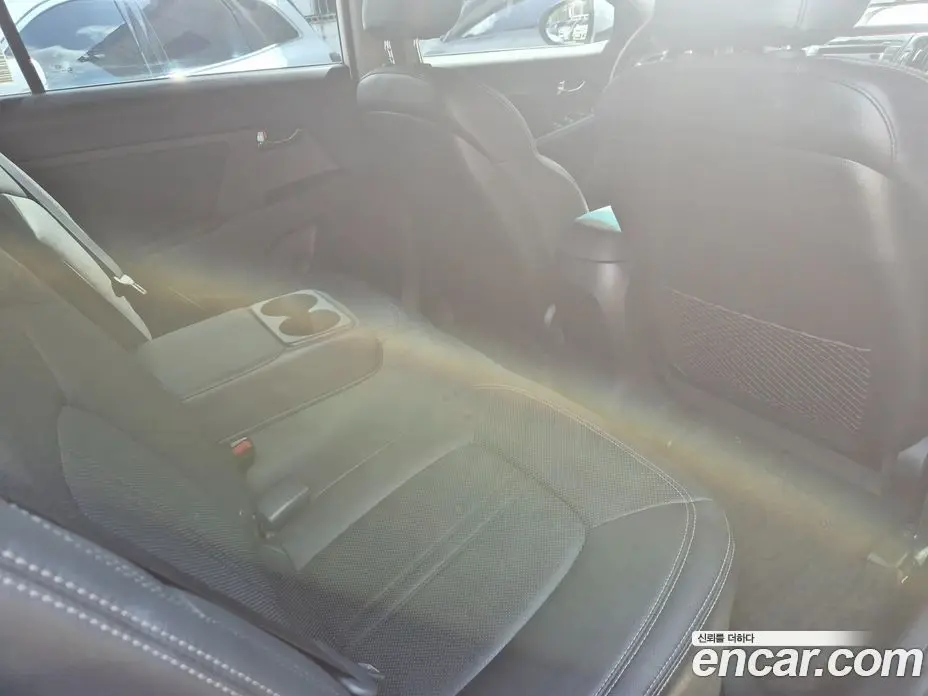 Kia Sportage 2011 2.0 автомат (гидро), фото 12