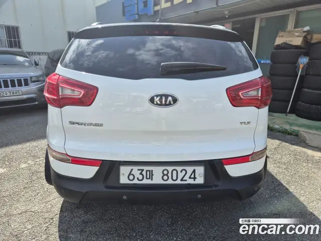 Kia Sportage 2011 2.0 автомат (гидро), миниатюра 5