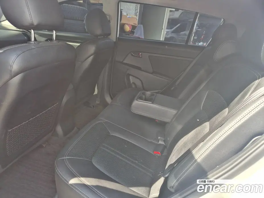 Kia Sportage 2011 2.0 автомат (гидро), фото 8