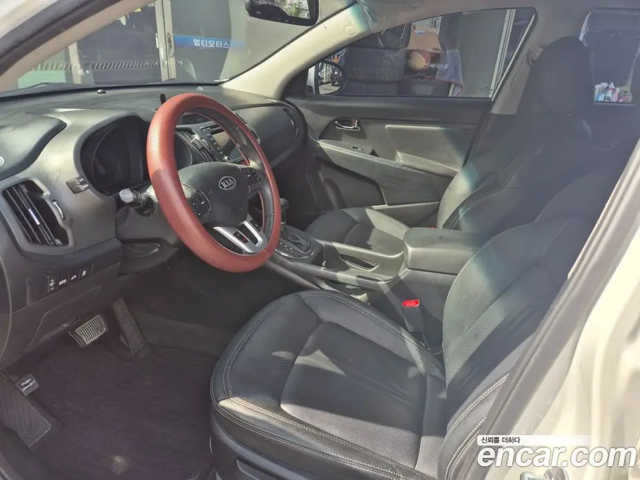 Kia Sportage 2011 2.0 автомат (гидро), фото 9
