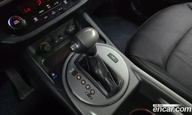 Kia Sportage 2014 2.0 автомат (гидро), миниатюра 9