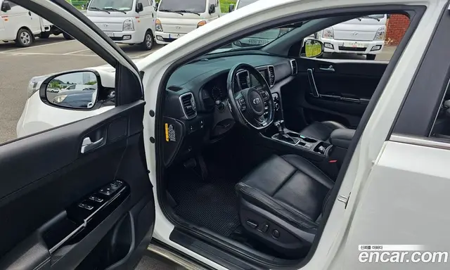 Kia Sportage 2016 2.0 автомат (гидро), миниатюра 10