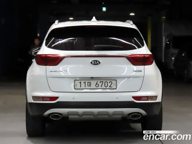 Kia Sportage 2016 2.0 автомат (гидро), миниатюра 3