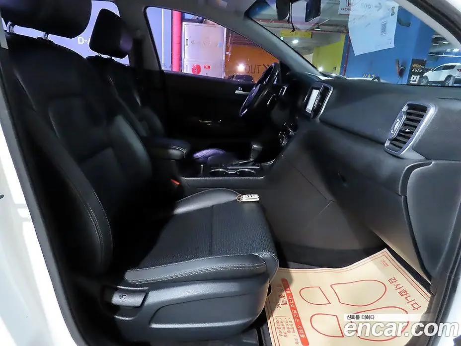 Kia Sportage 2016 2.0 автомат (гидро), фото 8