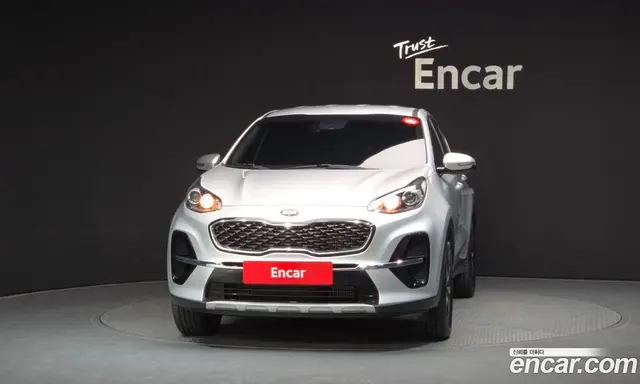 Kia Sportage 2021 1.6 автомат (гидро), миниатюра 3