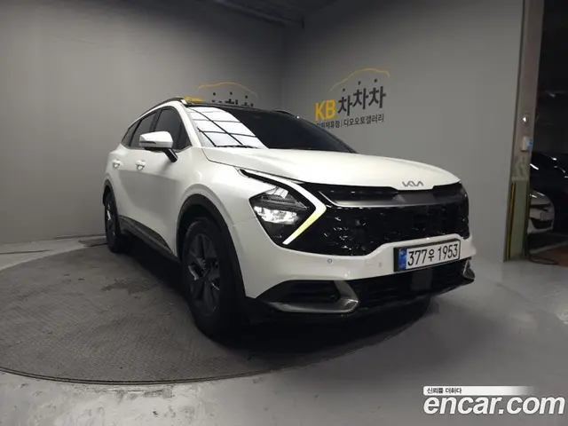 Kia Sportage 2022 1.6 автомат (гидро), миниатюра 3
