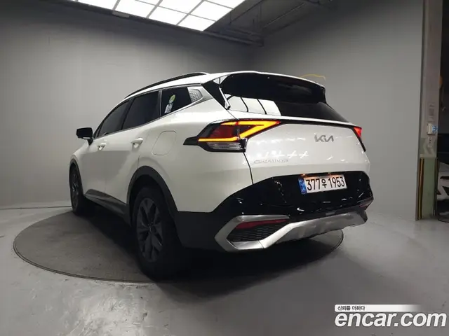Kia Sportage 2022 1.6 автомат (гидро), миниатюра 5