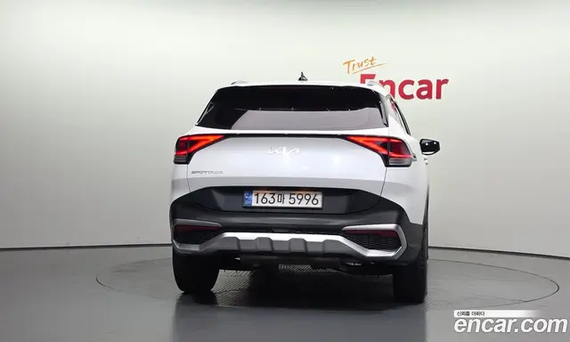 Kia Sportage 2022 2.0 автомат (гидро), миниатюра 4