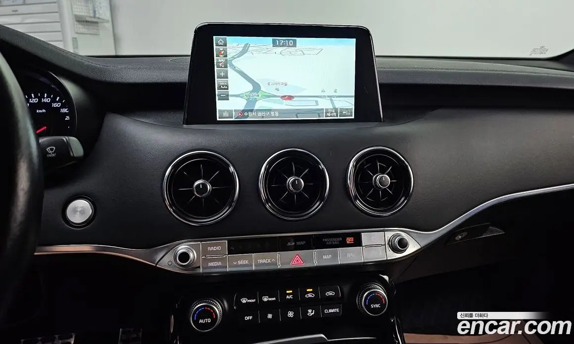 Kia Stinger 2018 2.0 автомат (гидро), фото 14