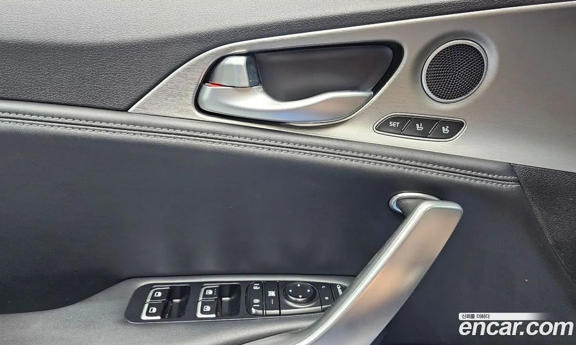 Kia Stinger 2018 2.0 автомат (гидро), фото 16