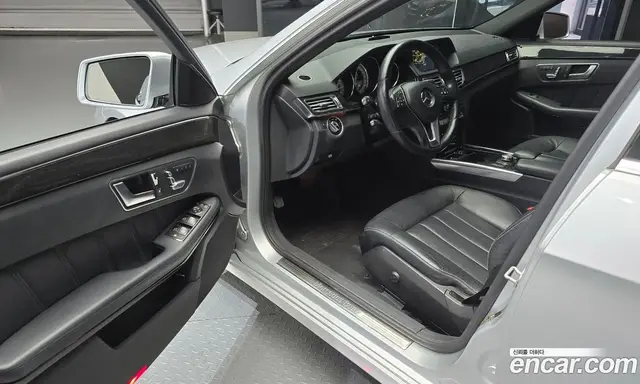 Mercedes-Benz E-Class 2013 3.5 автомат (гидро), миниатюра 11