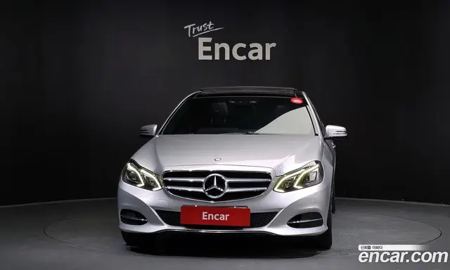 Mercedes-Benz E-Class 2013 3.5 автомат (гидро), миниатюра 3