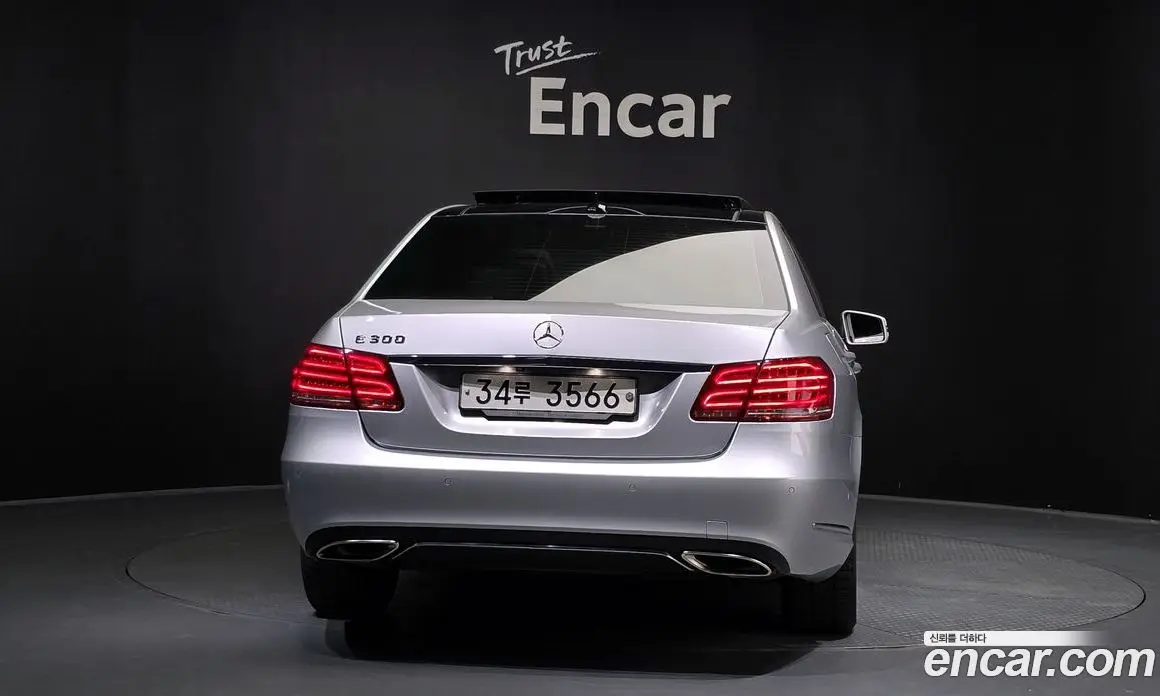 Mercedes-Benz E-Class 2013 3.5 автомат (гидро), фото 4