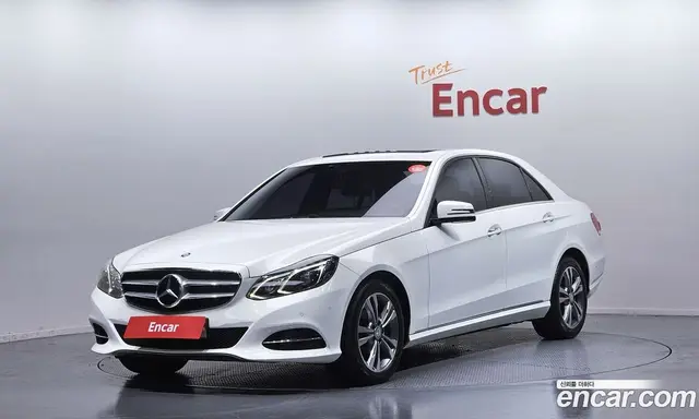 Mercedes-Benz E-Class 2015 2.1 автомат (гидро), миниатюра 1 Mercedes-Benz E-Class 2015 2.1 автомат (гидро), миниатюра 1