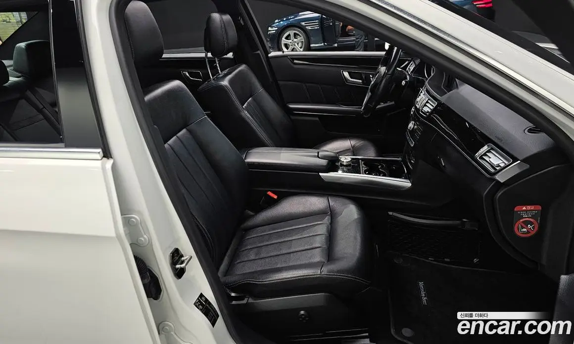 Mercedes-Benz E-Class 2015 2.1 автомат (гидро), фото 10 Mercedes-Benz E-Class 2015 2.1 автомат (гидро), фото 10