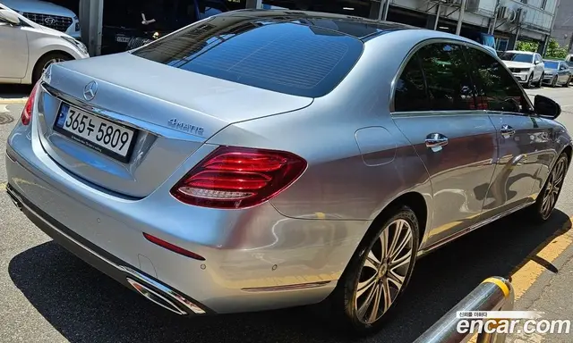 Mercedes-Benz E-Class 2018 3.0 автомат (гидро), миниатюра 4 Mercedes-Benz E-Class 2018 3.0 автомат (гидро), миниатюра 4
