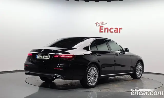 Mercedes-Benz E-Class, 2021, 123 358 км