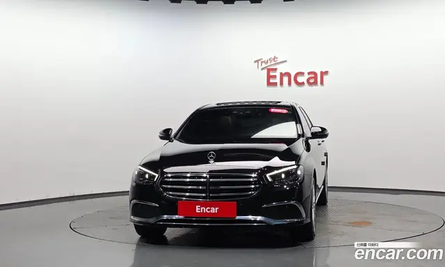 Mercedes-Benz E-Class 2021 2.0 автомат (гидро), миниатюра 2