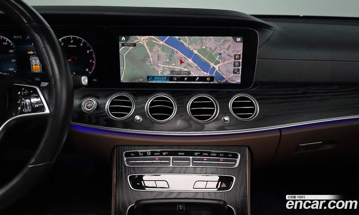 Mercedes-Benz E-Class 2021 2.0 автомат (гидро), фото 18