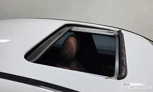 Mercedes-Benz E-Class 2023 2.0 автомат (гидро), миниатюра 12