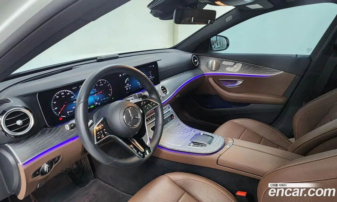 Mercedes-Benz E-Class 2023 2.0 автомат (гидро), фото 13