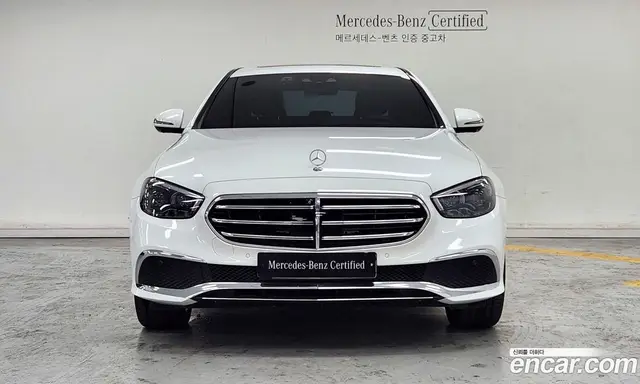 Mercedes-Benz E-Class 2023 2.0 автомат (гидро), миниатюра 3
