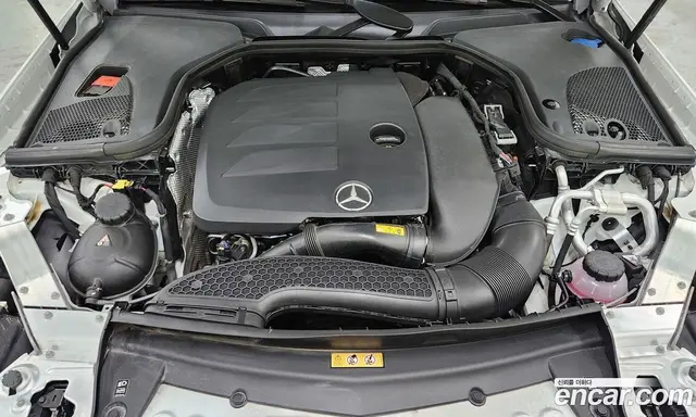 Mercedes-Benz E-Class 2023 2.0 автомат (гидро), миниатюра 6