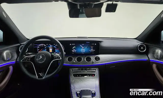 Mercedes-Benz E-Class 2023 2.0 автомат (гидро), миниатюра 7
