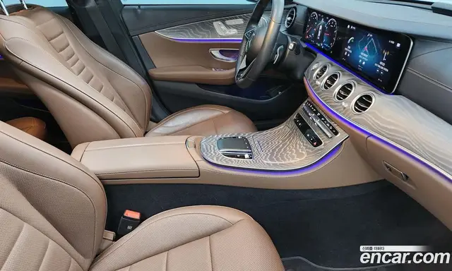 Mercedes-Benz E-Class 2023 2.0 автомат (гидро), миниатюра 9