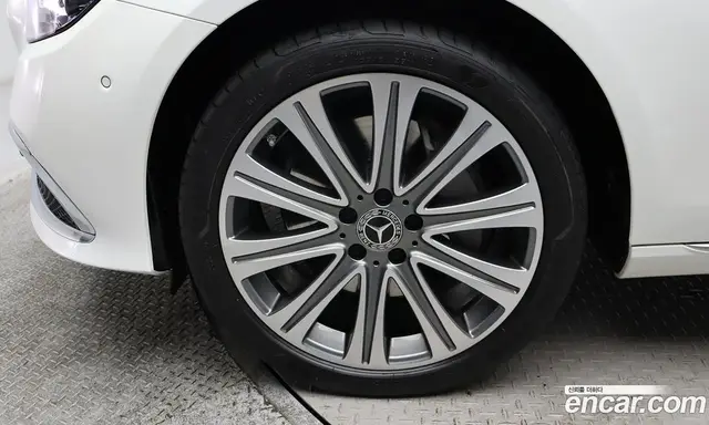 Mercedes-Benz E-Class 2023 2.0 автомат (гидро), миниатюра 5