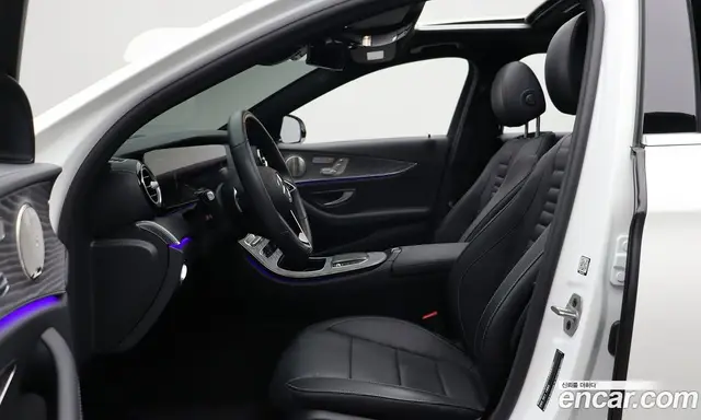 Mercedes-Benz E-Class 2023 2.0 автомат (гидро), миниатюра 10