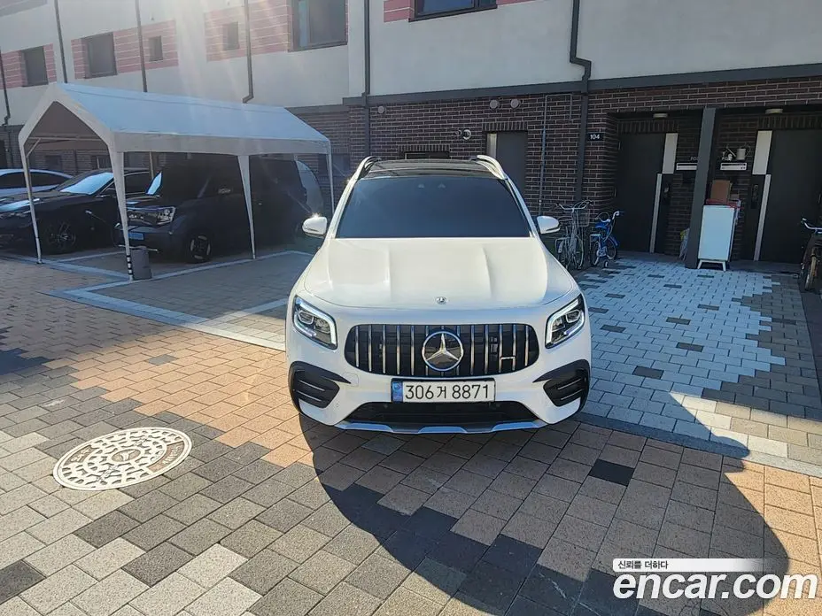 Mercedes-Benz GLB-Class 2023 2.0 автомат (гидро), фото 3
