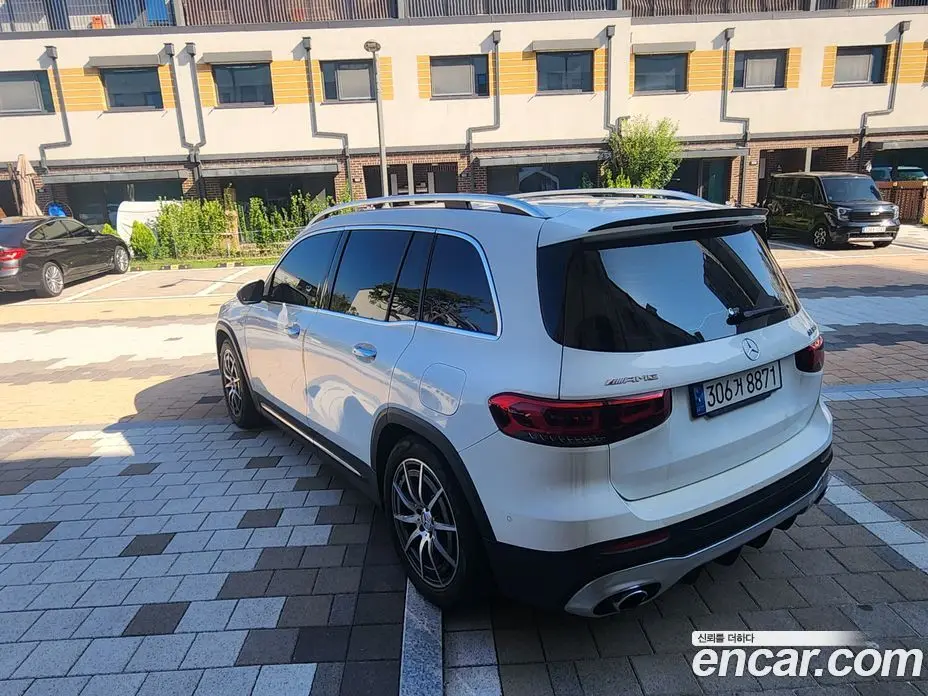 Mercedes-Benz GLB-Class 2023 2.0 автомат (гидро), фото 6