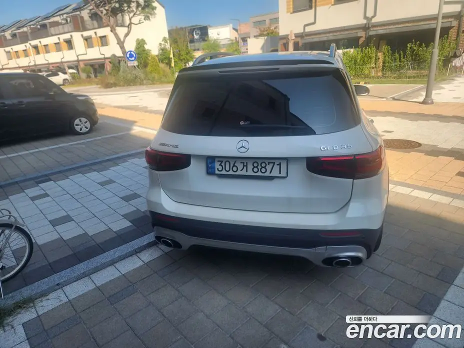 Mercedes-Benz GLB-Class 2023 2.0 автомат (гидро), фото 10