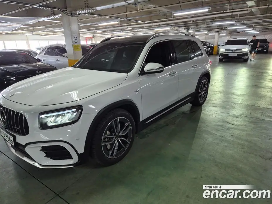 Mercedes-Benz GLB-Class 2024 2.0 автомат (гидро), фото 3