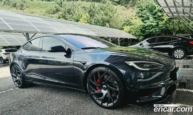 Tesla Model S, 2026, 7 900 км