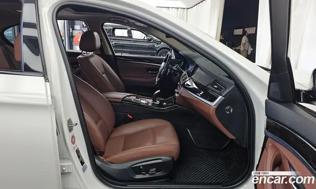 BMW 5 серия 2016 2.0 автомат (гидро), миниатюра 11