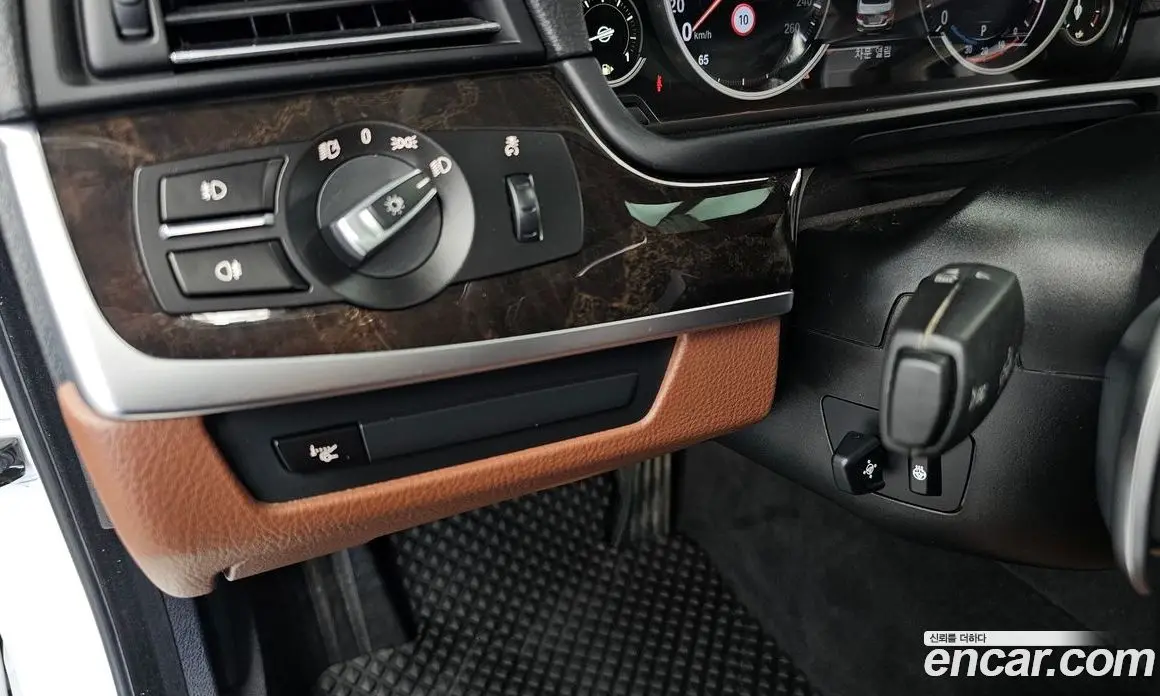 BMW 5 серия 2016 2.0 автомат (гидро), фото 14